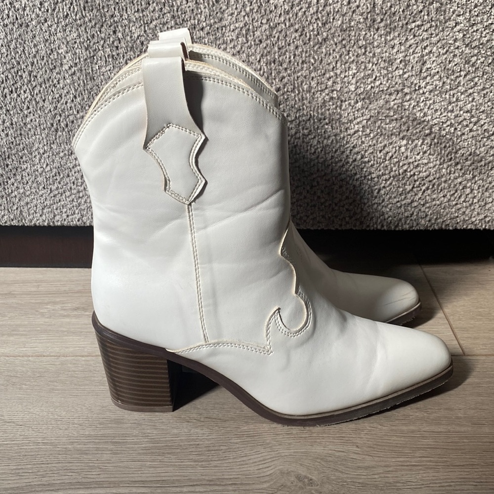 White Cowboy boots